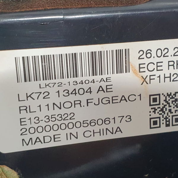 Lanterna Traseira Direita Lr Discovery Sport 2022 Direito/passageiro Vermelho