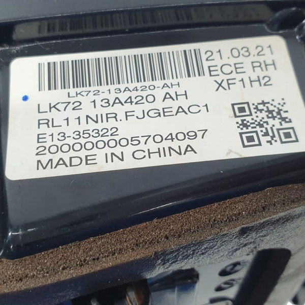 Lanterna Tampa Direita Lr Discovery Sport 2022