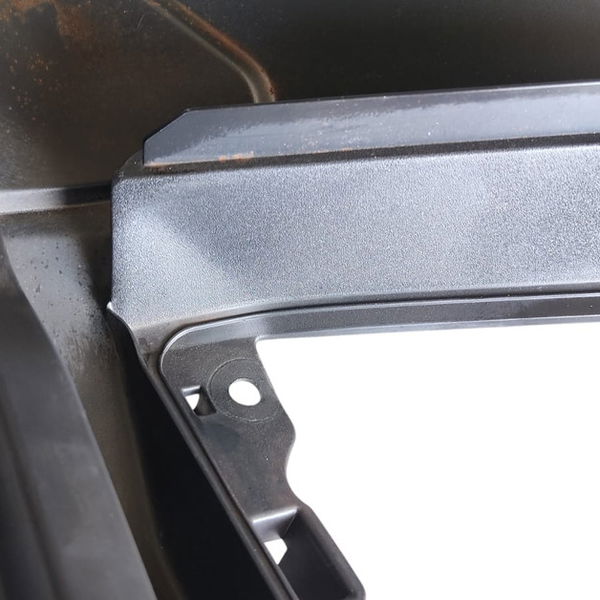 Churrasqueira Parabrisa Discovery Sport 2022(detalhe)