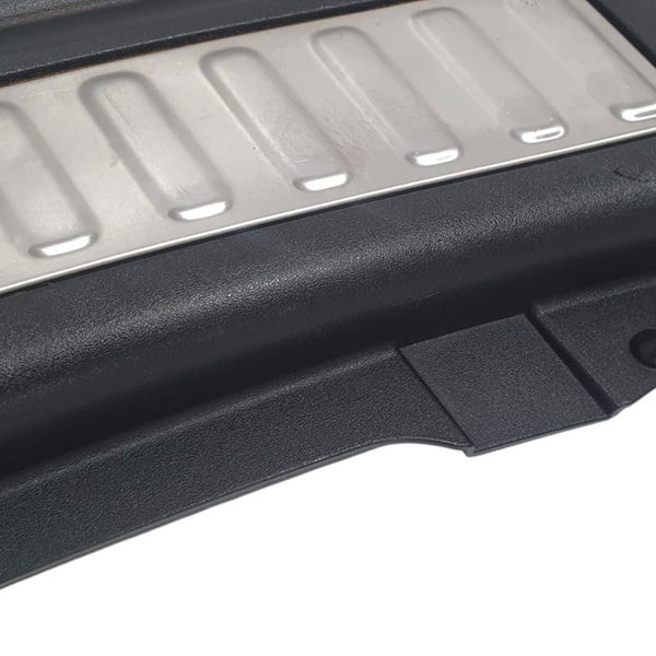 Soleira Tampa Porta Malas Lr Discovery Sport 2022 Preto