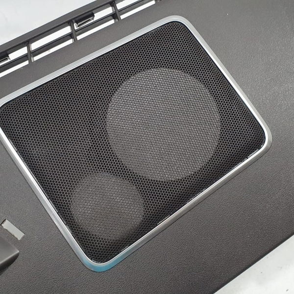 Moldura Tela Alto Falante L/dir Range Rover Sport Hse 2020