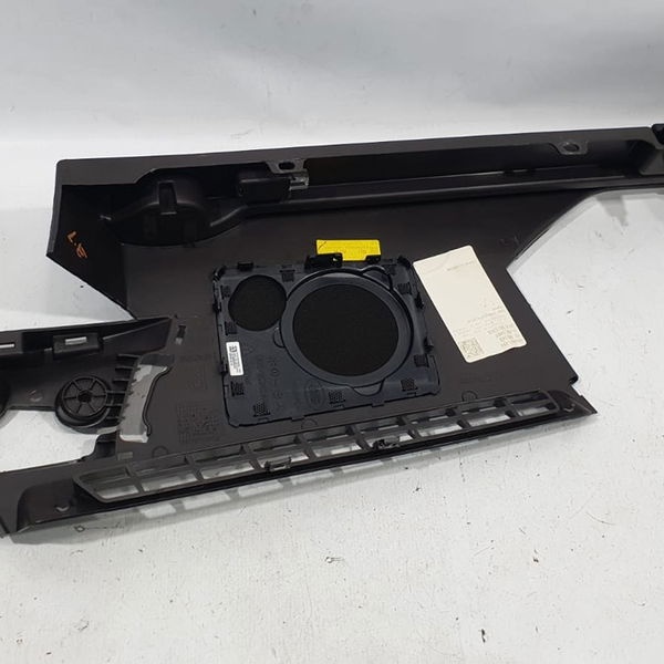 Moldura Tela Alto Falante L/dir Range Rover Sport Hse 2020