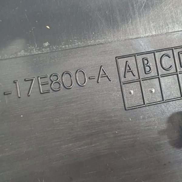 Suporte Parachoque Tras Dir Lr Discovery Sport 2022