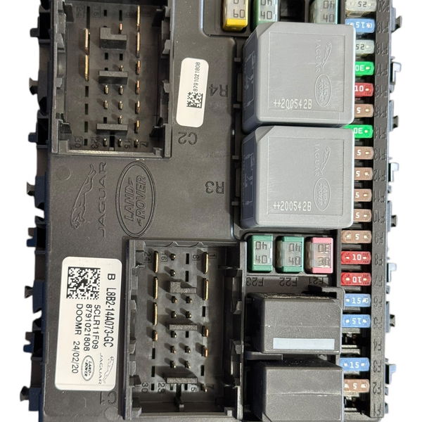 Caixa Fusível Land Rover Defender 2020