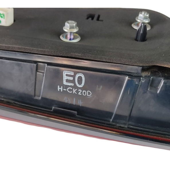 Lanterna Tampa Traseira L/e Honda Crv 2023(c/detalhe)