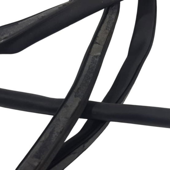 Borracha Porta Dianteira Direita Bmw X3 M40i 2022 Preto