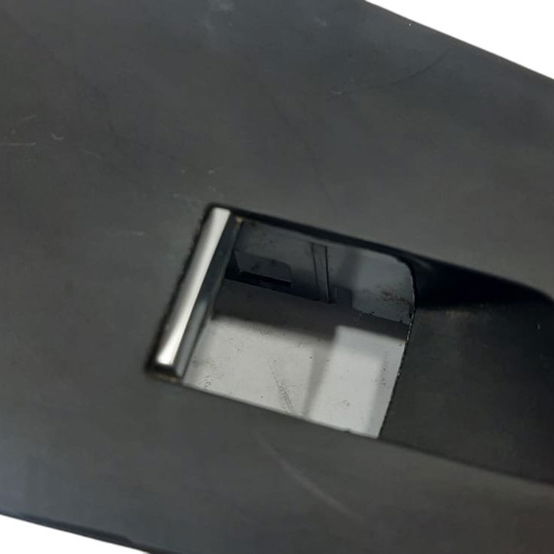 Moldura Botão Do Vidro Dianteiro Direito Bmw X3 2022