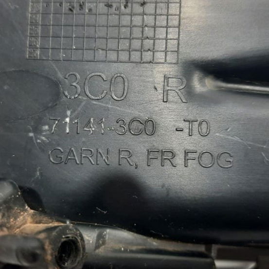 Grade E Moldura Farol De Neblina Honda Crv 2.0 2023 Preto Ambos Lados