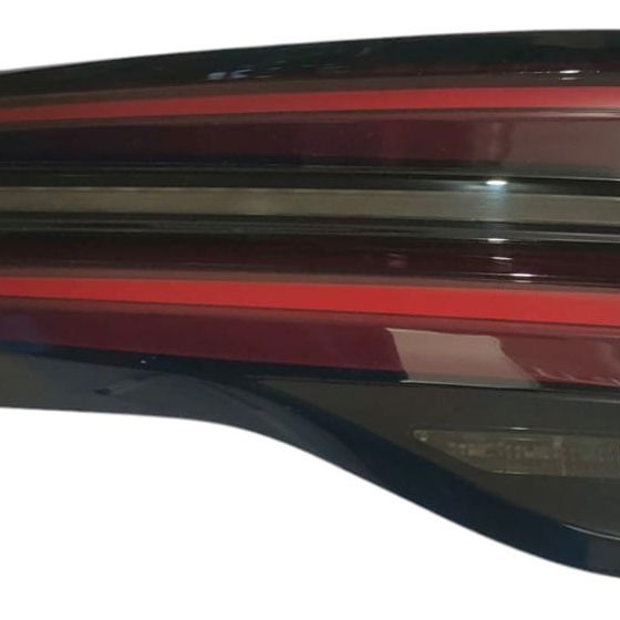 Lanterna Direita  Tampa Traseira Bmw X3 M40i 2022 (c/detalhe Vermelho Direito/passageiro