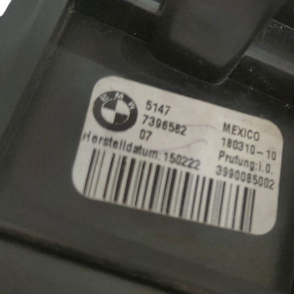 Suporte Trava Tampão Bagagito Retrátil Bmw X3 M40i 2022 Preto