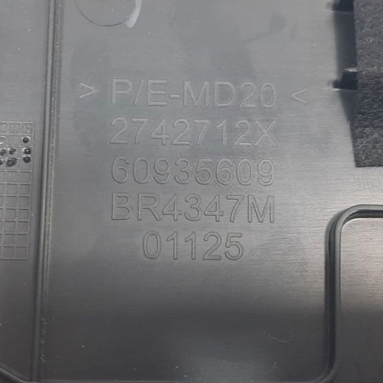 Acabamento Direito Do Painel Jeep Compass 2023 - Preto - Animal Print