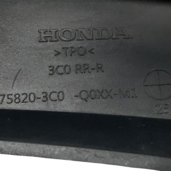 Acabamento Traseira Direita Honda Crv 2.0 Híbrida 2023