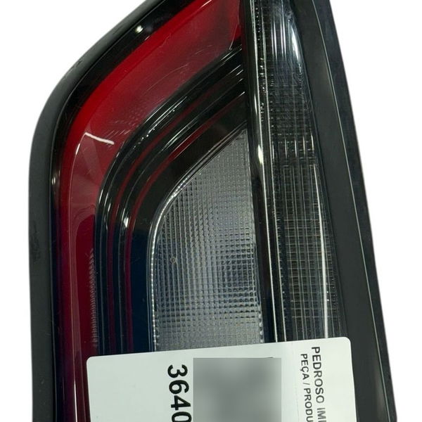 Lanterna Tampa Direita Jeep Compass 2023 Direito/passageiro Preto