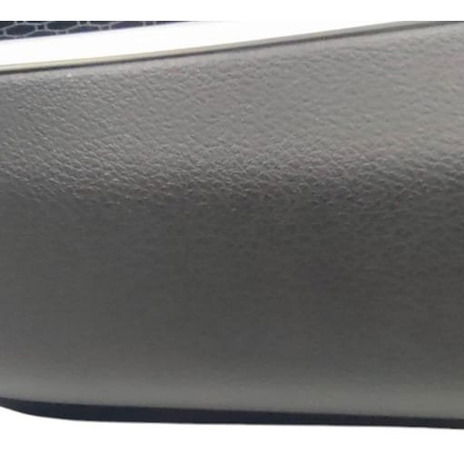 Forro Porta Dianteiro Direito Jeep Compass 2023 (detalhe)