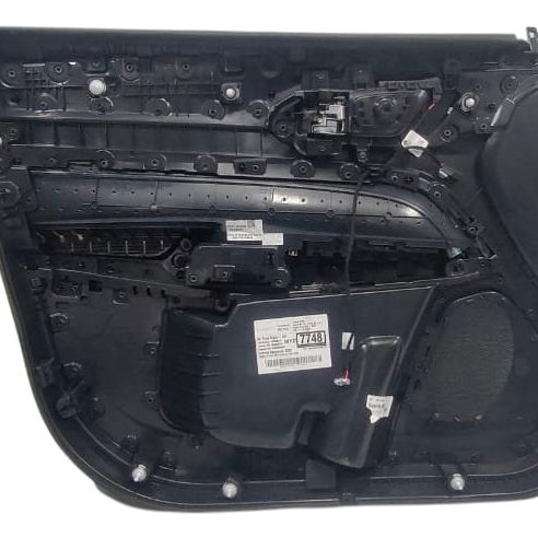 Forro Porta Dianteiro Direito Jeep Compass 2023 (detalhe)