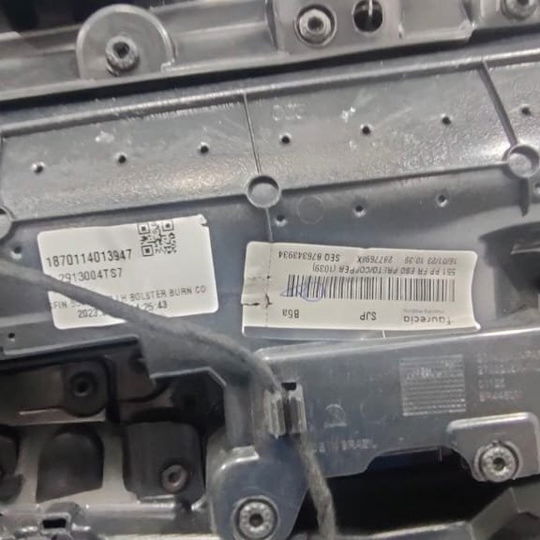 Forro Porta Dianteiro Esquerdo Jeep Compass 2023 (detalhe)