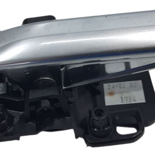 Maçaneta Interna Traseira Esquerda Land Rover Defender 2020 - Prateado - Traseira