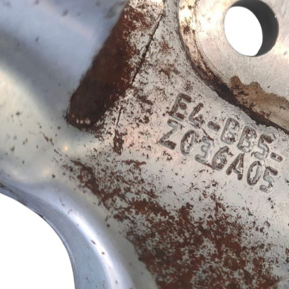 Suporte Amortecedor Lado Direito Range Rover Sport Hse 2020