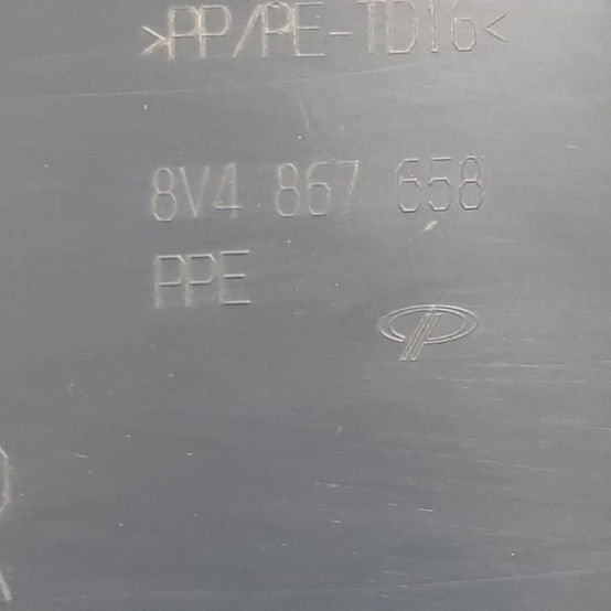 Acabamento Lado Direito Do Porta Malas Audi A3 2018 - Preto