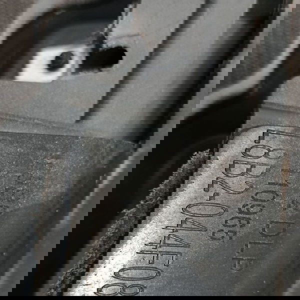 Acabamento Inferior Esq Land Rover Defender 2.2 2020 - Cinza-escuro