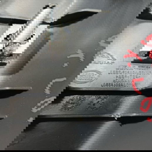 Moldura Banco Tras Dir Land Rover Defender 2.0 2020 Preto