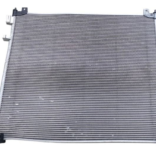 Condensador A/c Range Rover Defender 2.0 Gasolina 2020