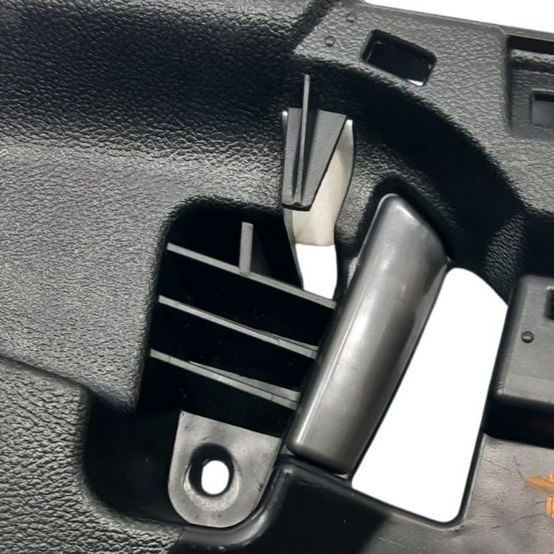 Acabamento Pré-tensionador Do Pilar Tras Esquerdo Bmw X3 202 Preto Animal Print