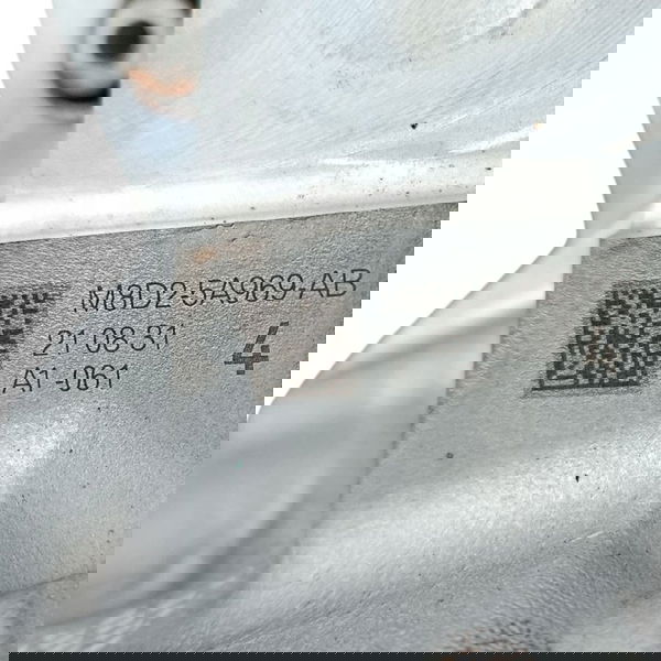 Montante Tras Esq Land Rover Discovery D200 Sport Diesel 22 Prateado