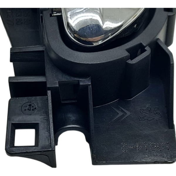 Maçaneta Interna Traseira Direita Peugeot 308 2015 Preto Traseira