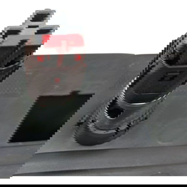 Acabamento Do Painel Entrada Tomada 12v Gm Equinox 2018 Preto