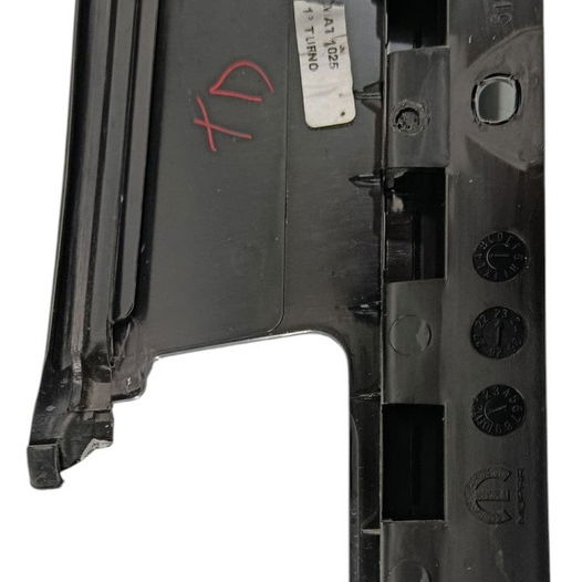 Moldura Acabamento Porta Tras. Dir Jeep Renegade T270 2023 - Preto