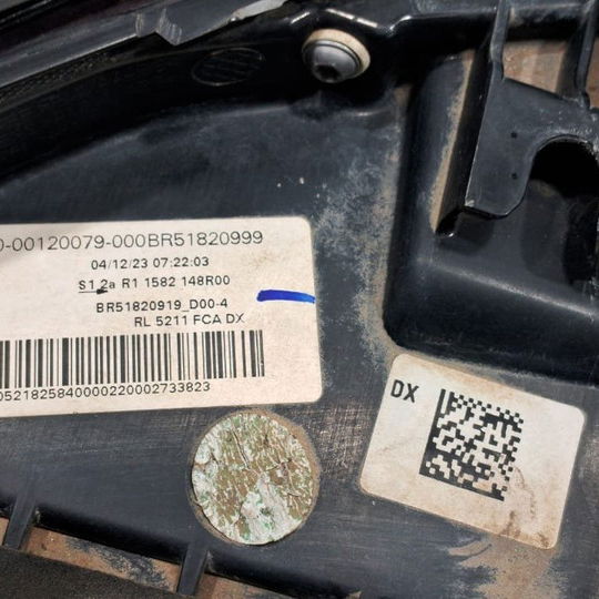 Lanterna Traseira Direita Jeep Renegade T270 2023 Direito/passageiro Vermelho