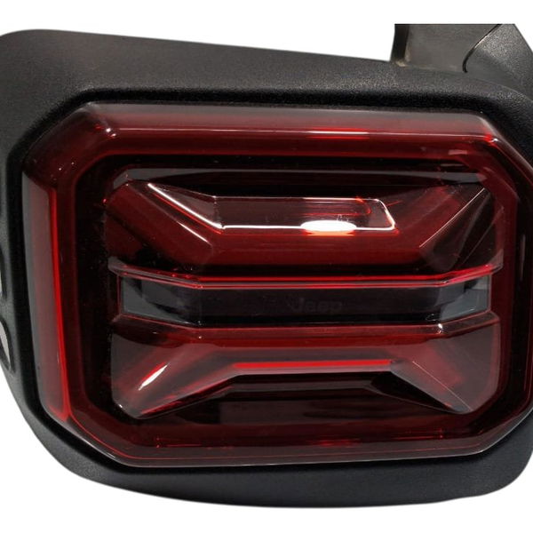 Lanterna Traseira Esquerda Jeep Renegade T270 2023 - Esquerdo/motorista - Vermelho