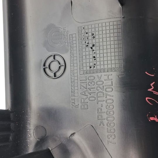 Acabamento Trilho Banco Dianteiro Esq. Jeep Renegade T270 23 Preto