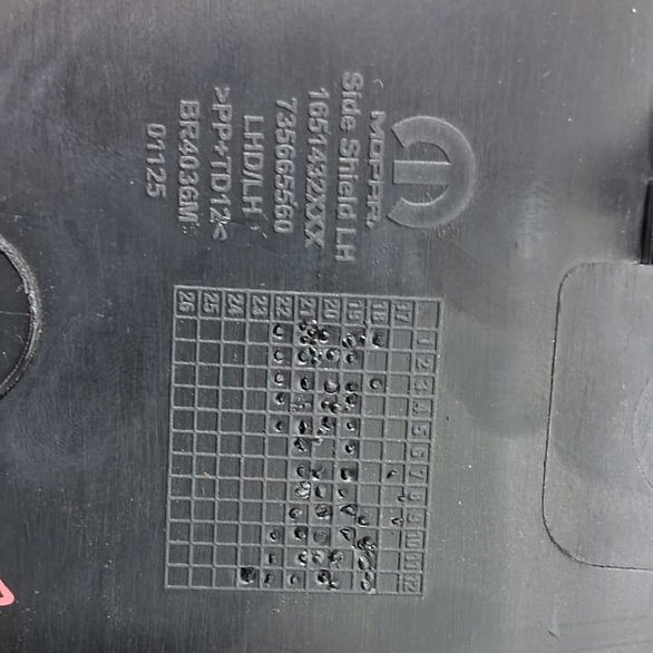 Acabamento Console Central Lado Esq. Jeep Renegade T270 2023 Preto