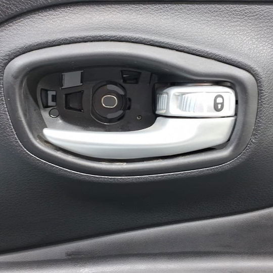 Forro Porta Dianteiro Direito Jeep Renegade T270 2023