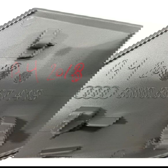 Acabamento Interno Porta Traseira Esquerda Audi A4 B9 2018 Cinza