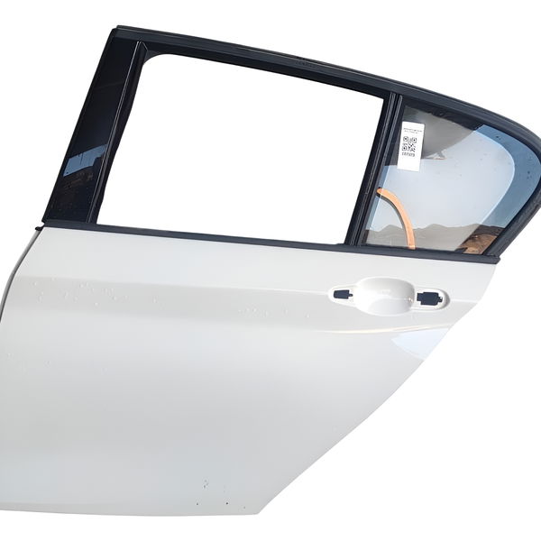 Porta Traseira Esquerda Bmw 125i 2016 Traseira Esquerda Branco