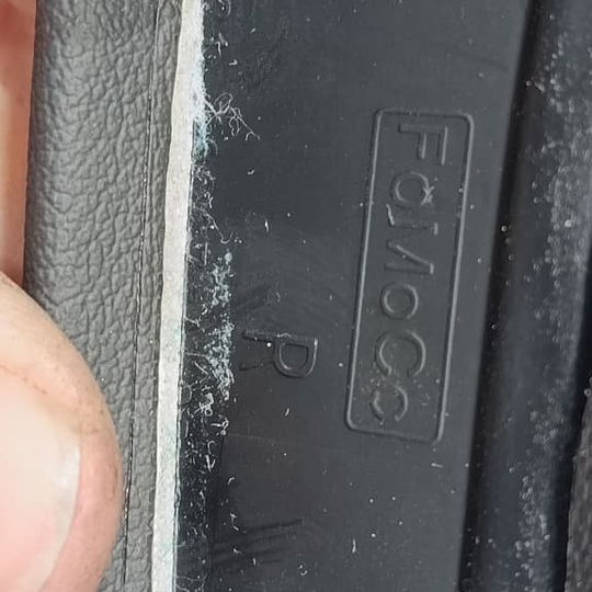 Acabamento Console Central Esquerdo Ford Territory 1.5 2025