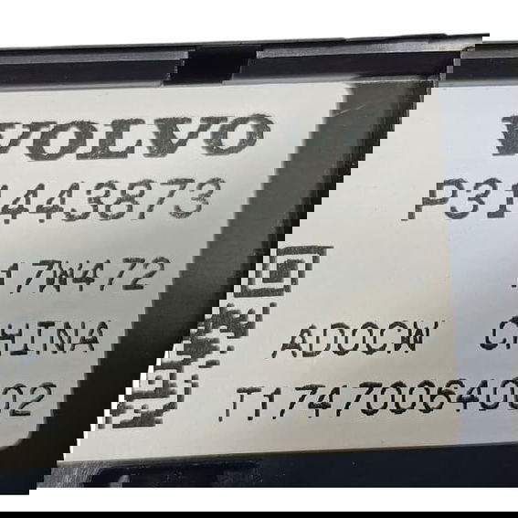 Botão Abertura Porta Malas / Regulagem Farol Volvo Xc40 2018 Preto