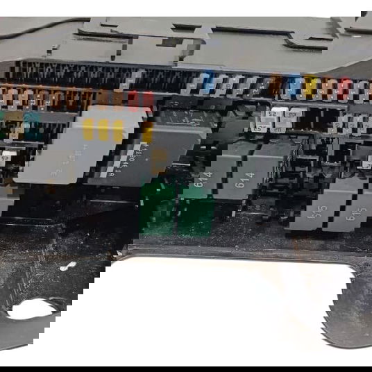 Caixa Fusivel Volvo Xc40 2018 2.0