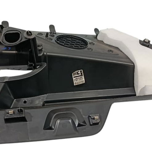 Suporte Tampão Bagagito Esquerdo Volvo Xc40 2018 2.0 Preto