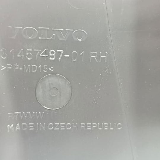 Acabamento Coluna Inferior Direita Volvo Xc40 2018 2.0 Preto