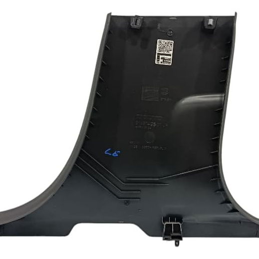 Acabamento Coluna Inferior Esquerda Volvo Xc40 2018 2.0 Preto