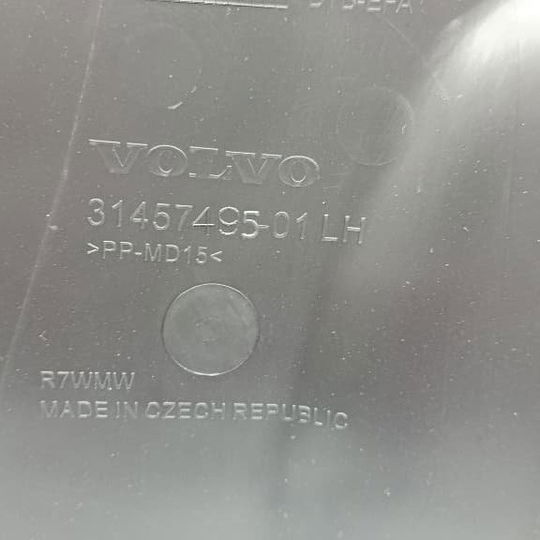 Acabamento Coluna Inferior Esquerda Volvo Xc40 2018 2.0 Preto