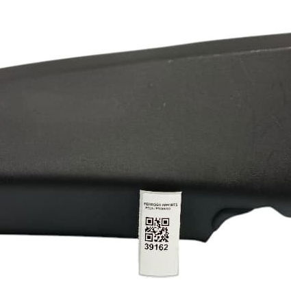 Moldura Banco Traseiro Esquerdo Volvo Xc40 2018 2.0 Preto