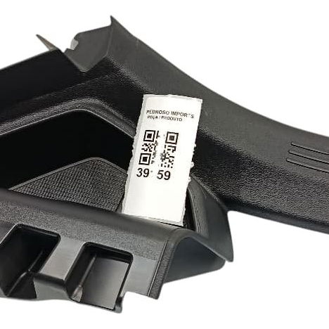 Soleira Porta Traseira Esquerda Volvo Xc40 2018 2.0 Preto