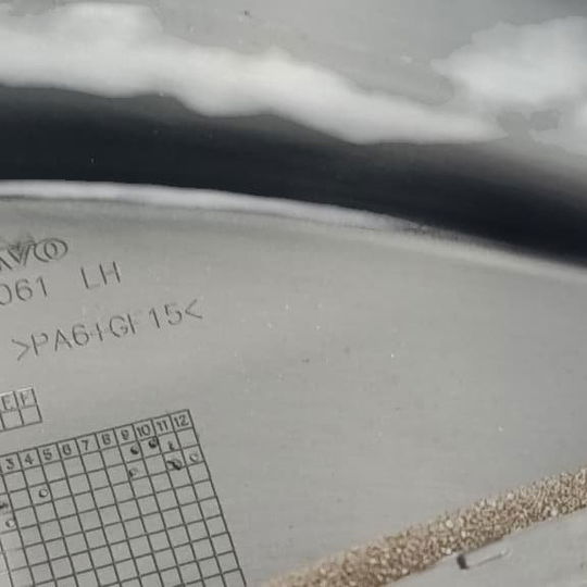 Friso Porta Dianteira Esquerda Volvo Xc40 2018 2.0