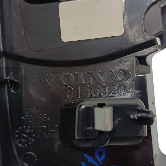 Acabamento Moldura Cinto Segurança Direito Xc40 2018 2.0