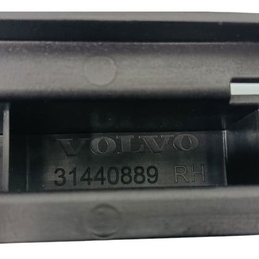 Suporte Interno Porta Malas Direito Volvo Xc40 2018 2.0